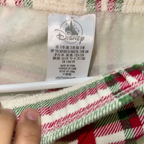 Disney - Picture 4 of 4